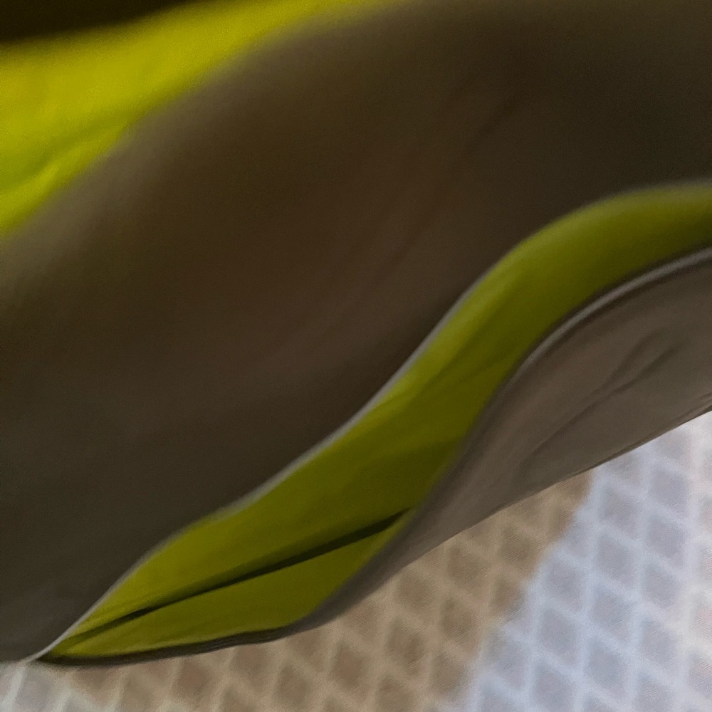 Go Dash Dot Isabelle Tote In Olive - image 5